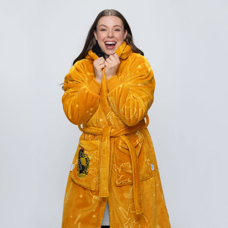 size: Mackenzie is 170cm wearing a size S/M