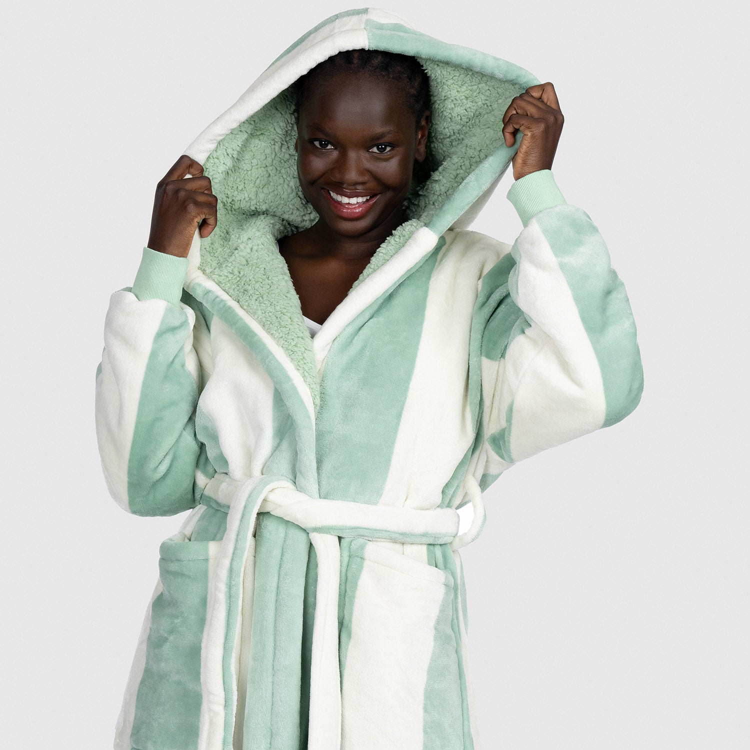 Sage Stripe Sherpa Robe – The Oodie EU