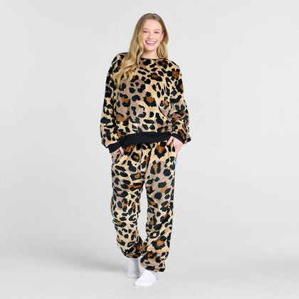 size: Sarah is 168cm wearing a size S/M