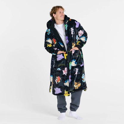size: Archie is 183cm wearing a size L/XL