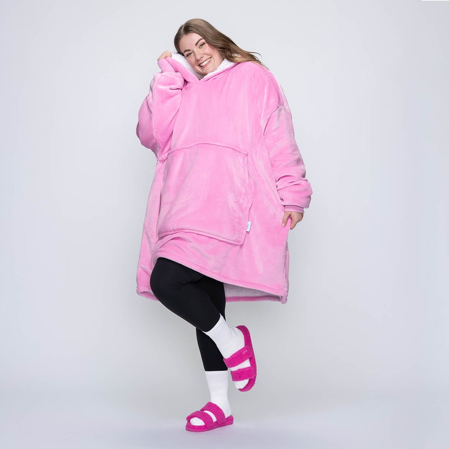 size: Tayla is 169cm wearing a size OOD