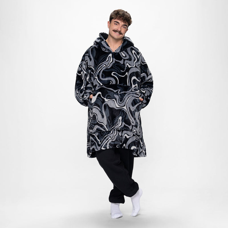 size: Adam is 183cm wearing a size OOD