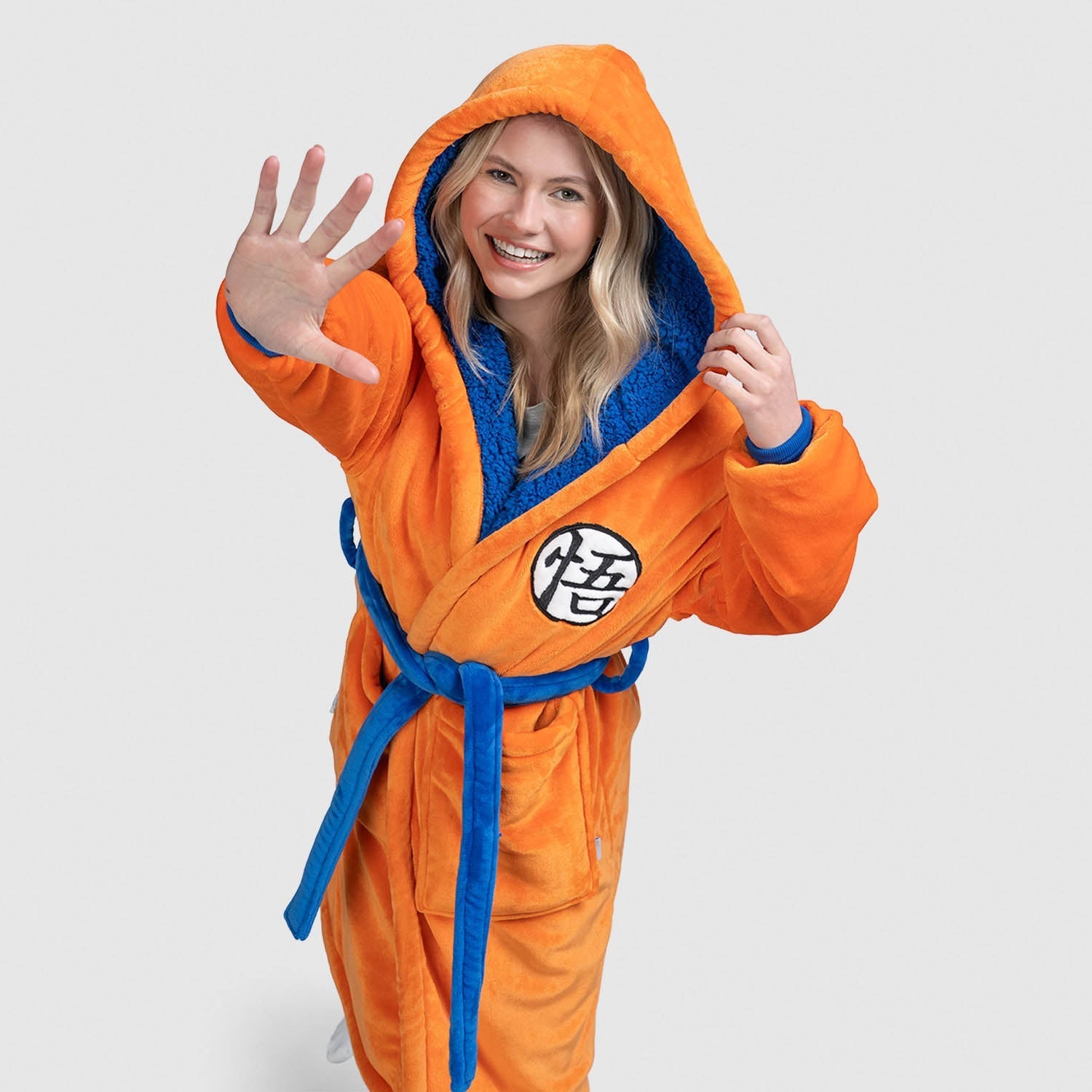 size: Jess is 173cm wearing a size S/M