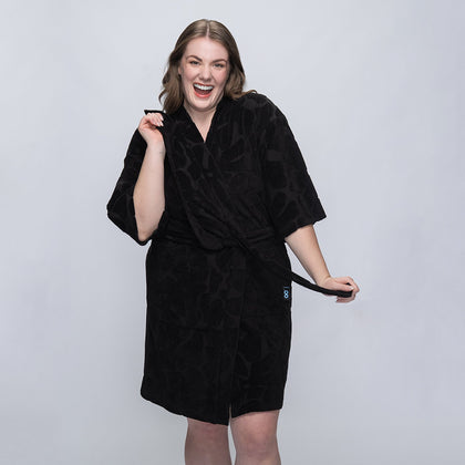 size: Tayla is 169cm wearing a size L/XL