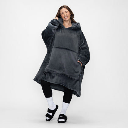 size: Mia is 170cm wearing a size OOD