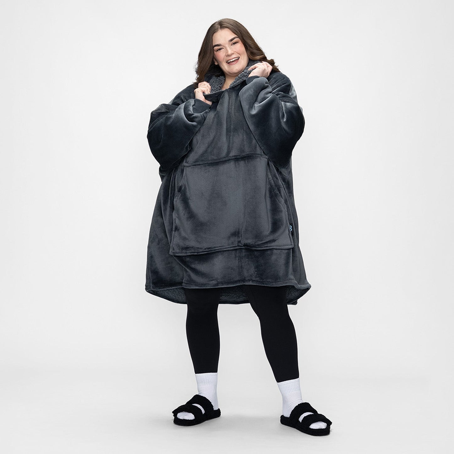 size: Claudia is 173cm wearing a size OOD
