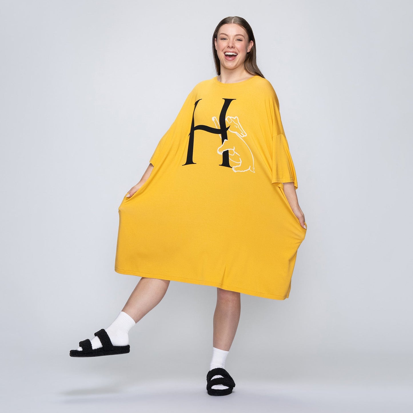 size: Mackenzie is 170cm wearing a size S/XL