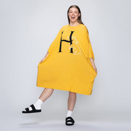 size: Mackenzie is 170cm wearing a size S/XL