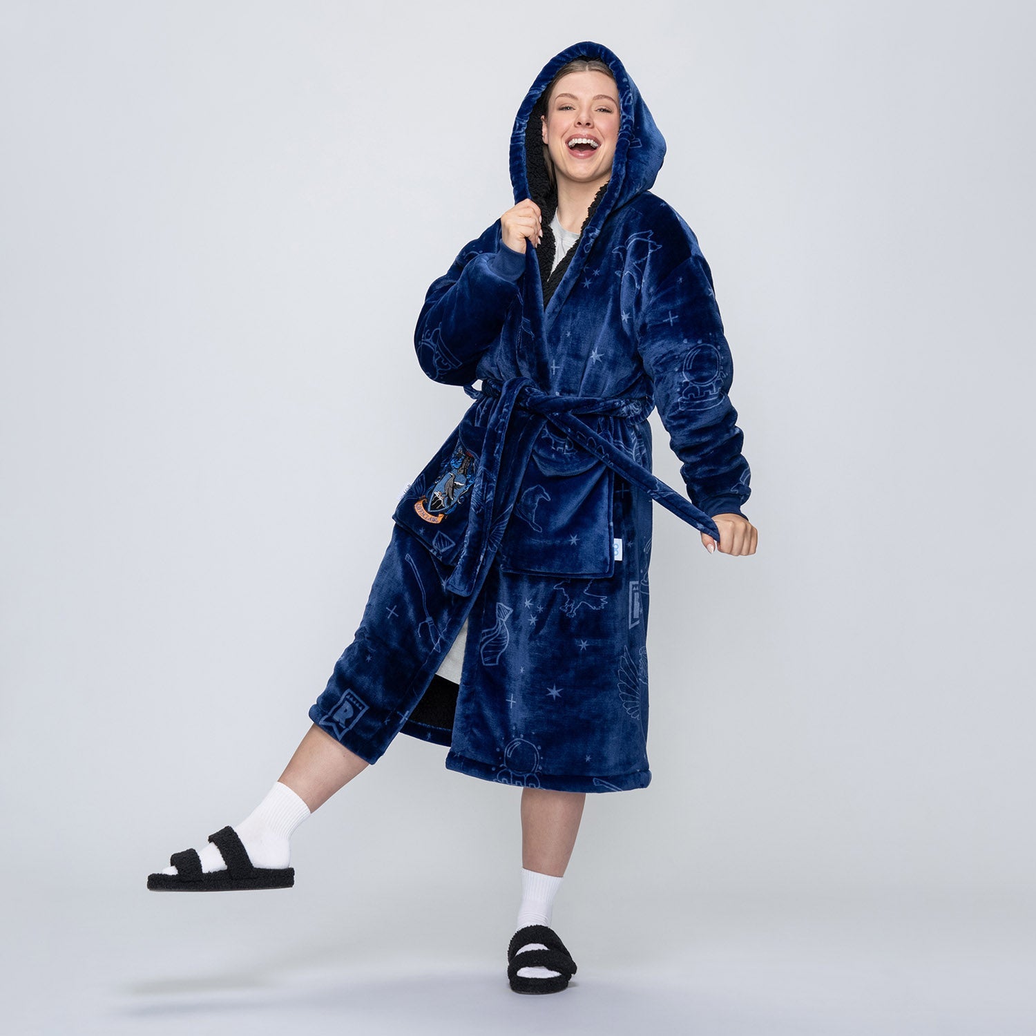 size: Mackenzie is 170cm wearing a size S/M