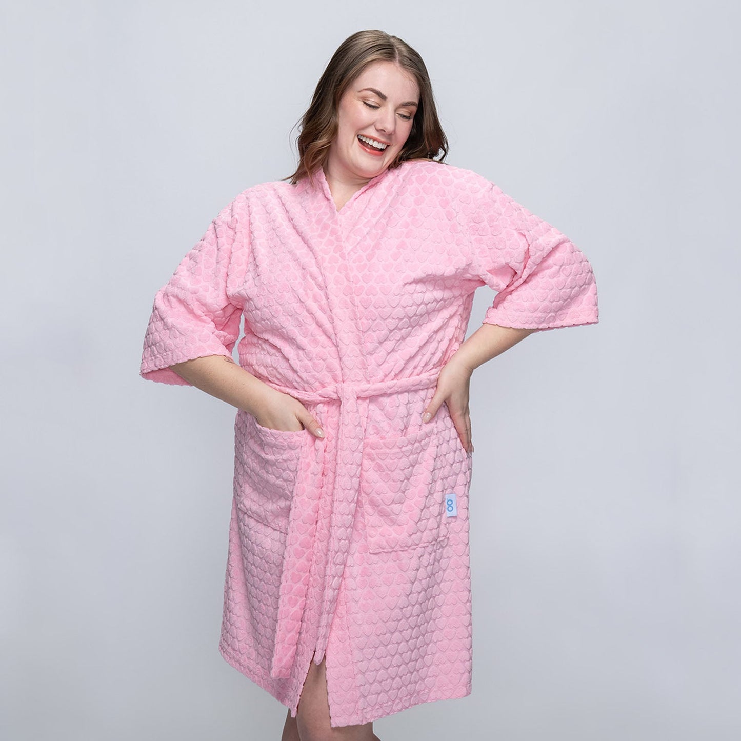 size: Tayla is 169cm wearing a size L/XL