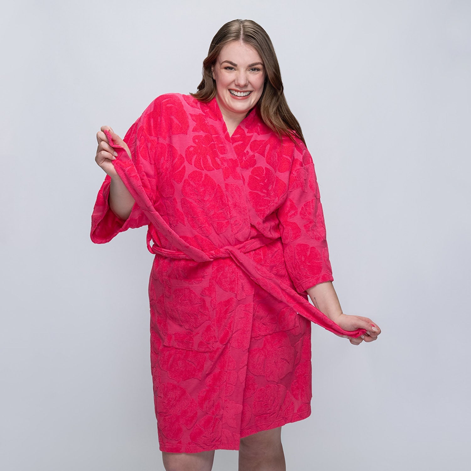 size: Tayla is 169cm wearing a size L/XL