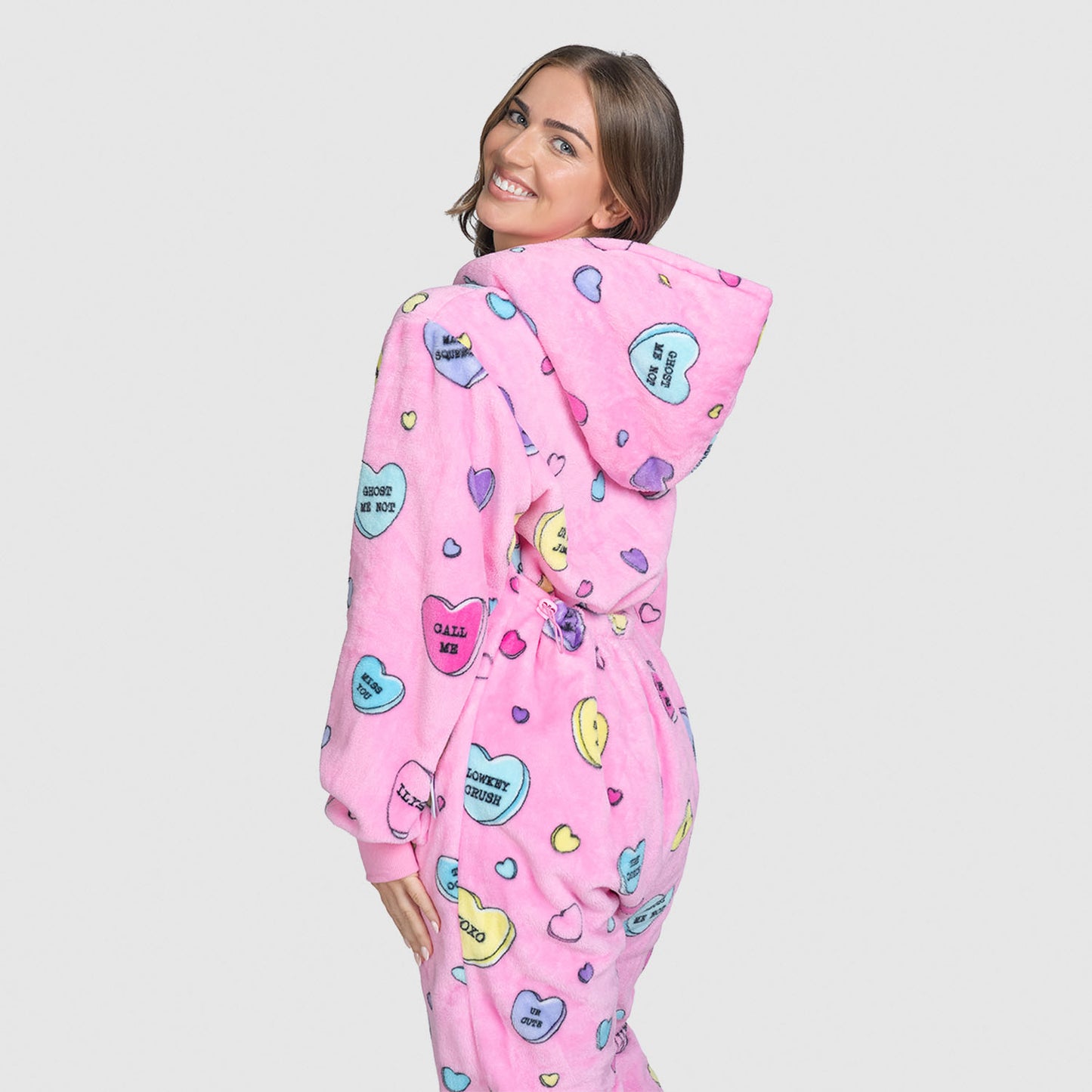 size: Tiyannah is 175cm wearing a size S/M