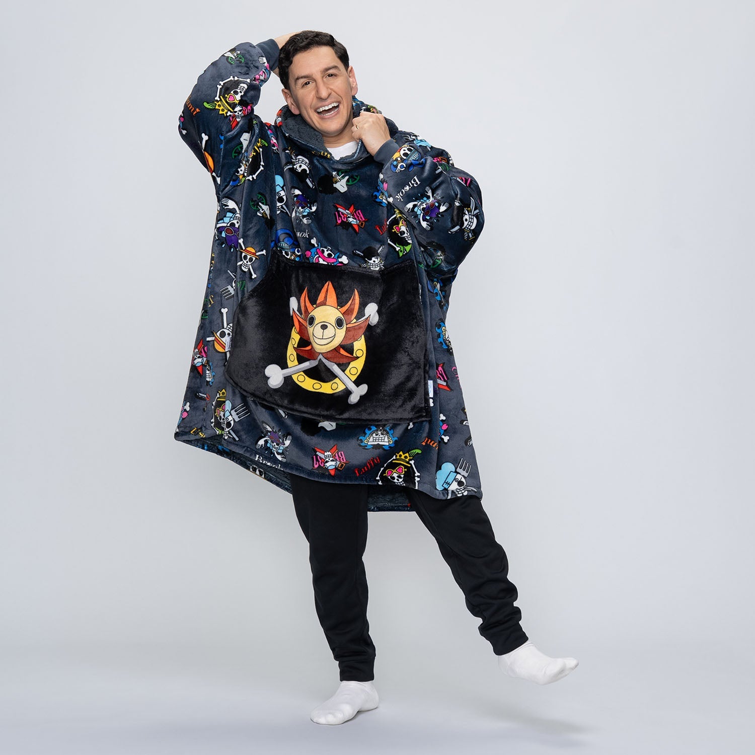 size: Imran is 173cm wearing a size OOD