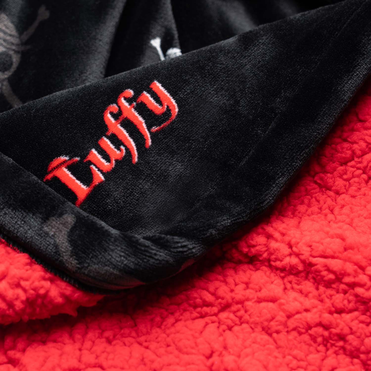 One Piece Luffy Sherpa Robe Licensed – The Oodie EU
