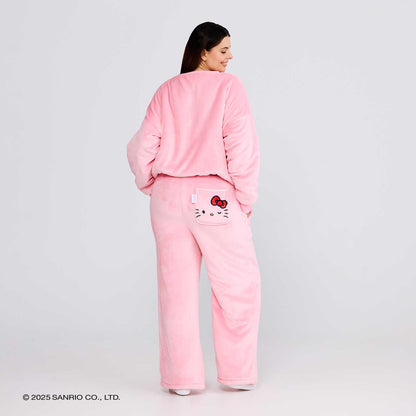 size: Serena is 180cm wearing a size L/XL