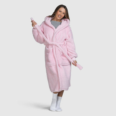 size: Mia is 170cm wearing a size L/XL