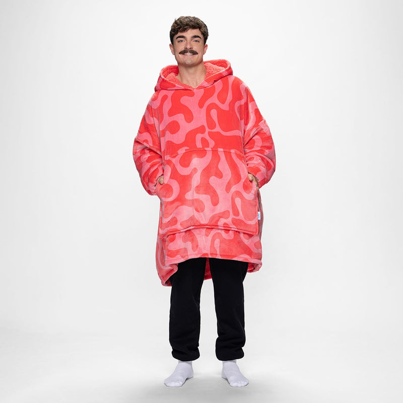 size: Adam is 183cm wearing a size OOD