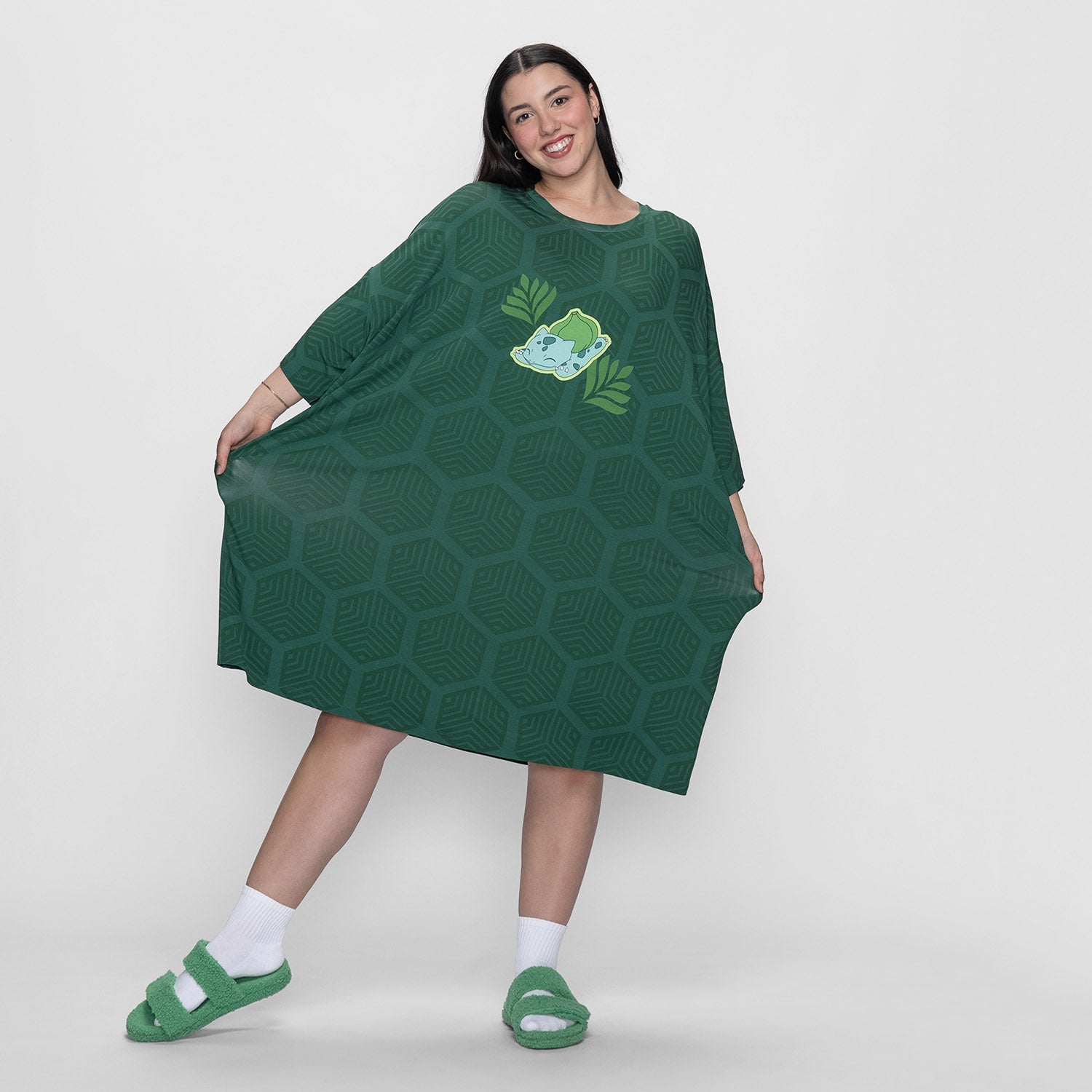 size: Sharnaya is 163cm wearing a size OSFM