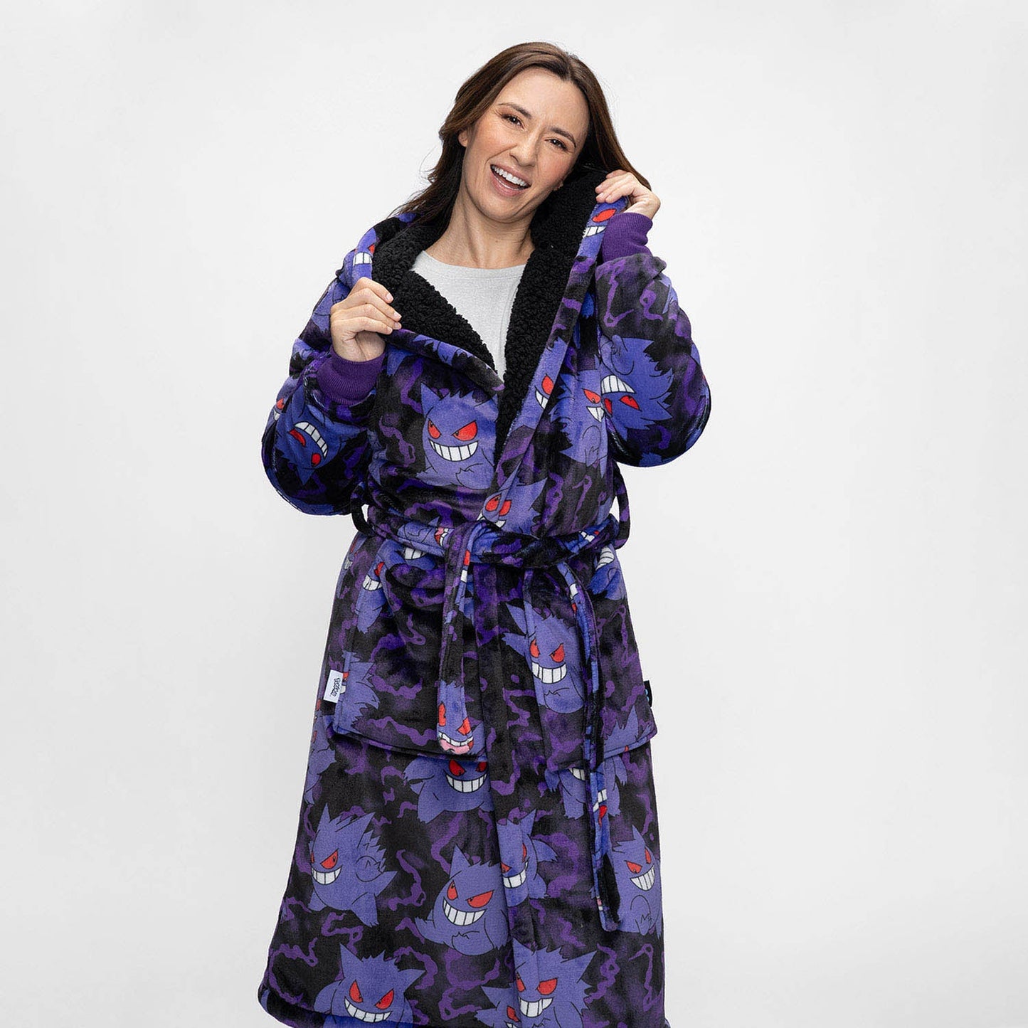 size: Mia is 170cm wearing a size S/M