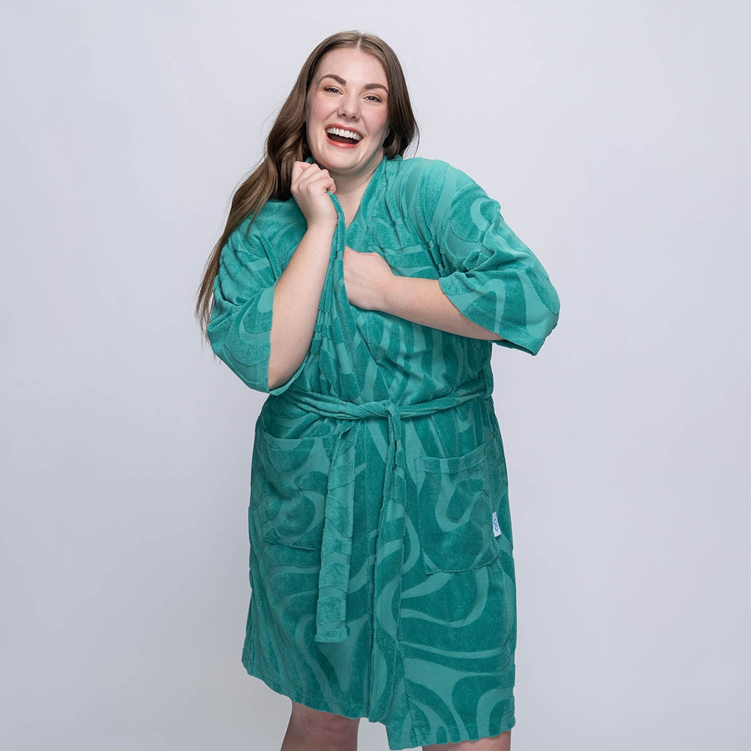 size: Tayla is 169cm wearing a size L/XL
