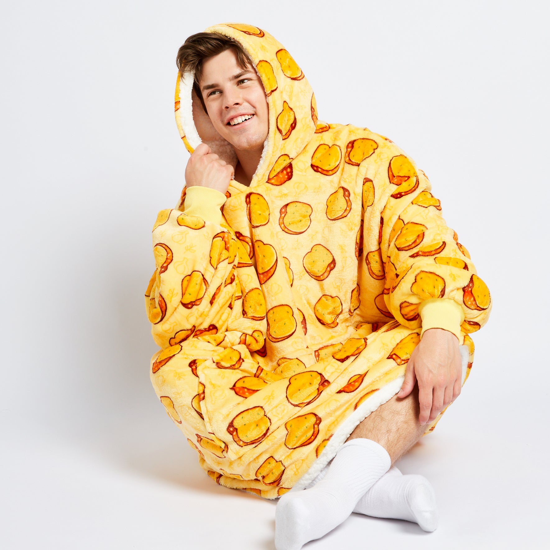 Garlic Bread Oodie™ Original – The Oodie EU - Main Image